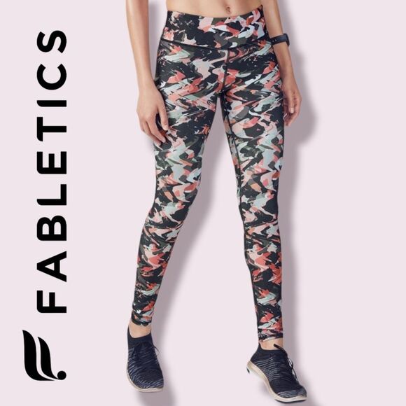 Fabletics Salar Terracotta Camo Mid-Rise Athletic Leggings Sz S - Picture 2 of 10